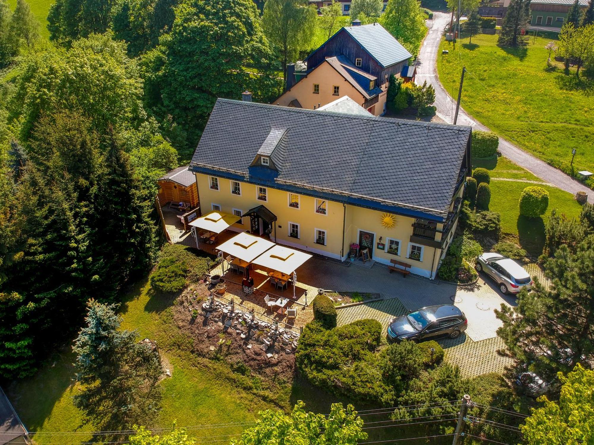 Hotel Sonne Seiffen Buitenkant foto